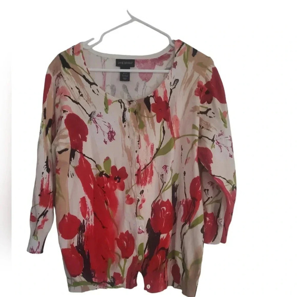 LANE BRYANT BEAUTIFUL FLORAL BUTTON SWEATER - Picture 1 of 5
